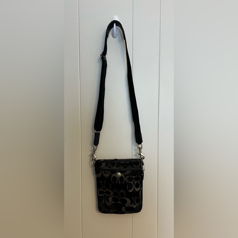 Coach Optic C‎ Cross Body Bag #10148 - Picture 2 of 13
